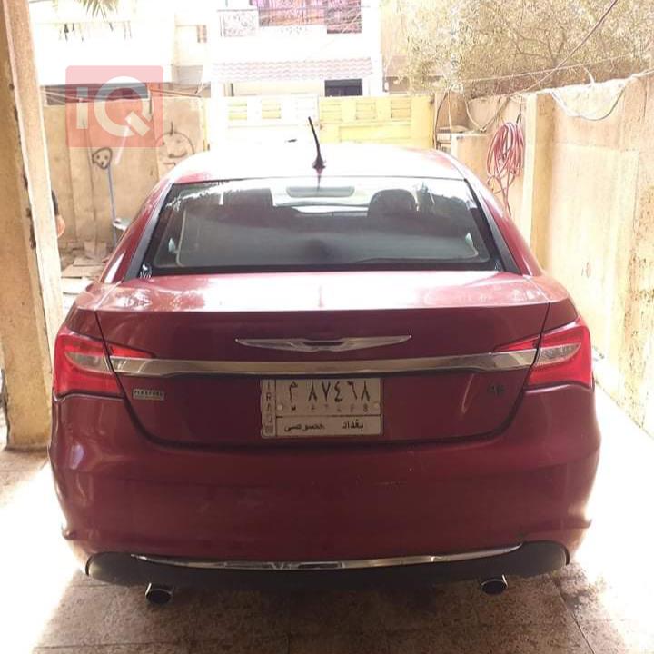 Chrysler 200